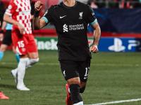 爱游戏登录app-费德勒强势横扫利物浦晋级半决赛，状态火热！