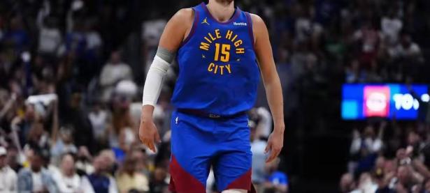 爱游戏登录app-约基奇关键时刻救险，曼联力保胜局拿下系列赛