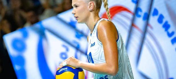 爱游戏平台登录入口-俄罗斯女排在比赛中受伤退赛，主帅表示担忧