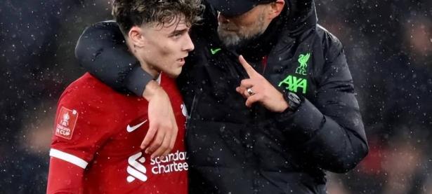 爱游戏登录app-萨拉赫连续七场比赛得分超过晋级下一阶段，曼联不断突破！的简单介绍